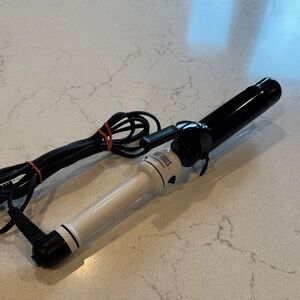 Hot Tools curling iron